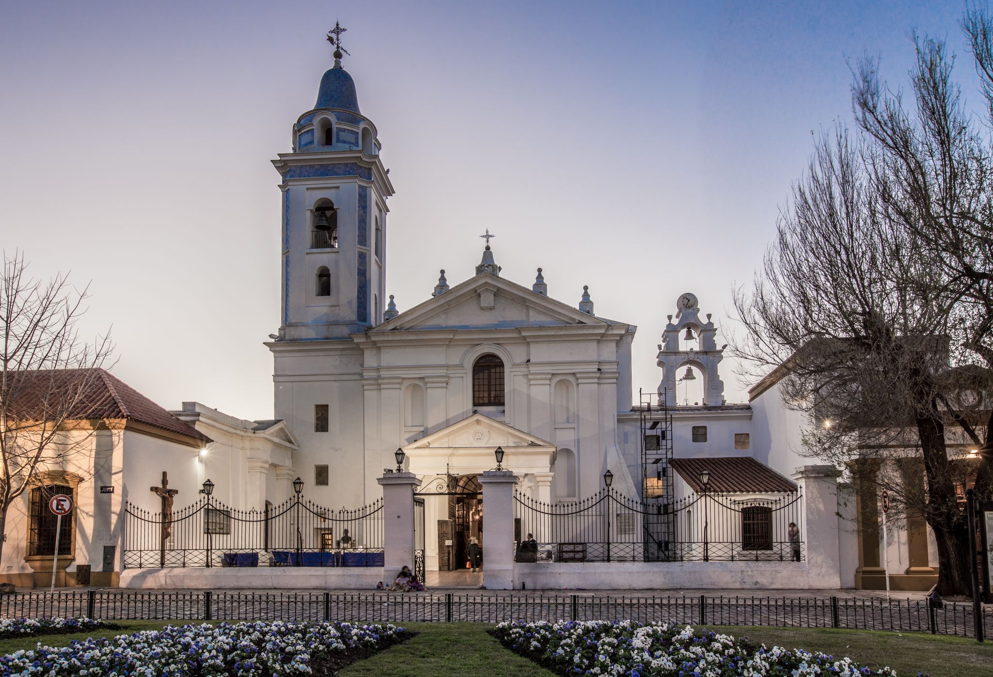Discovering Recoleta